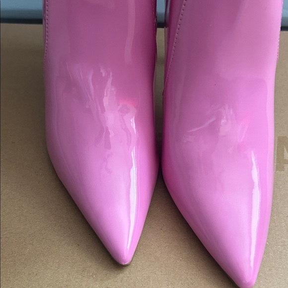 Steve Madden Glossy Pink Heeled Boots - Picture 4 of 12